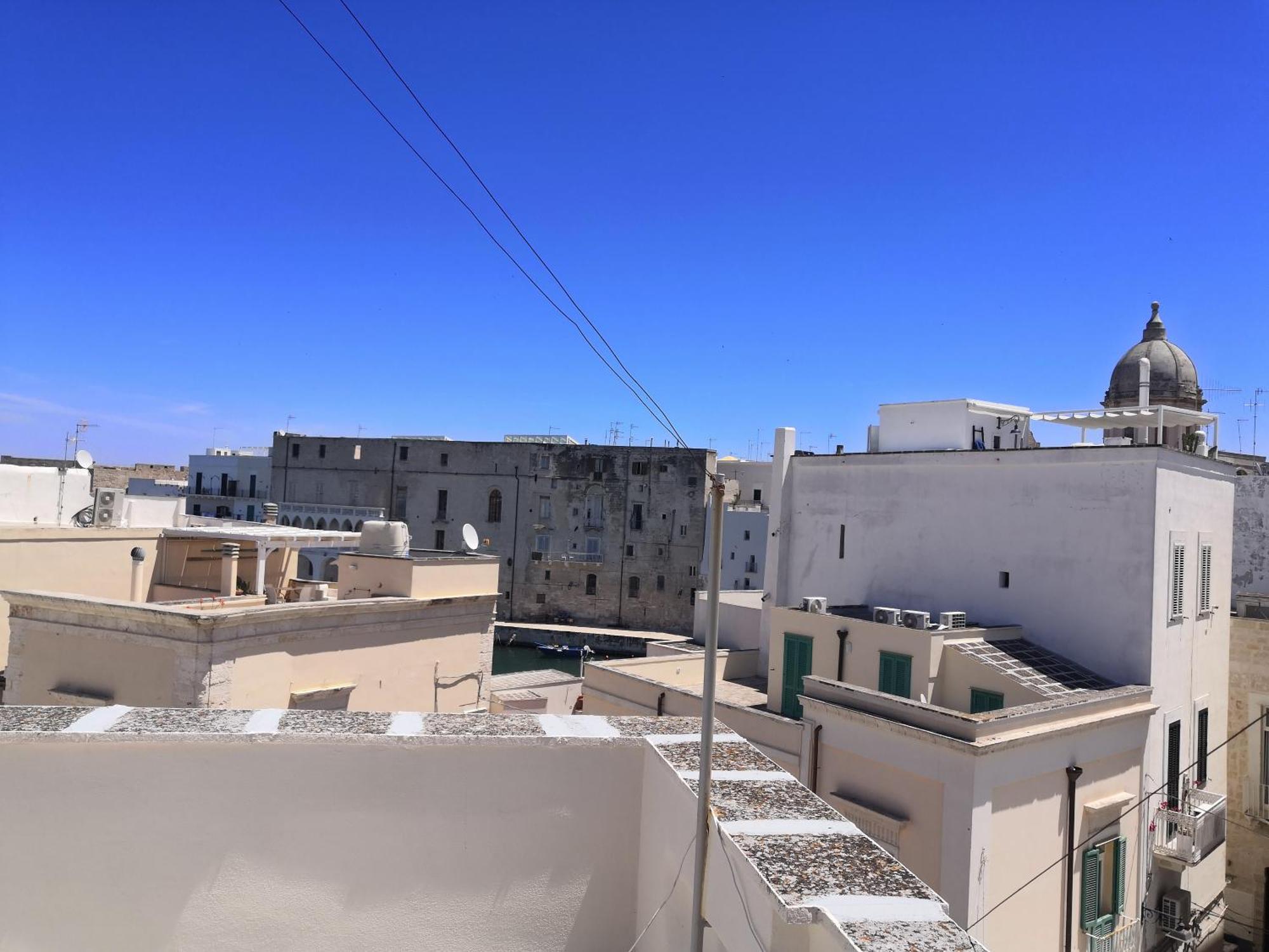 Casadria - Appartamento Nel Centro Storico Vicino Al Mare モノーポリ エクステリア 写真